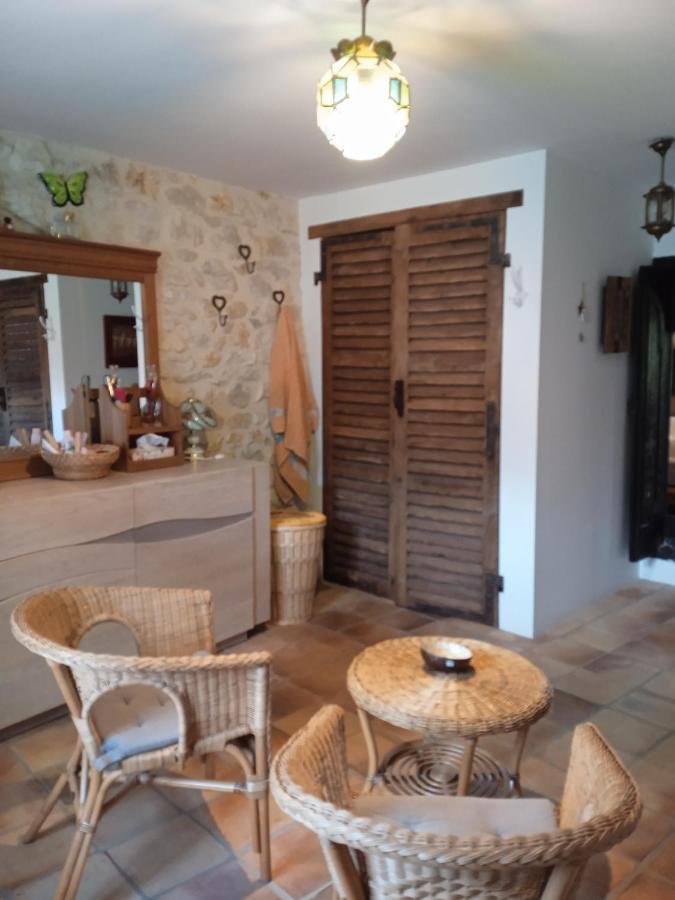 Bed and Breakfast Chez Karine Ceyzerieu Экстерьер фото